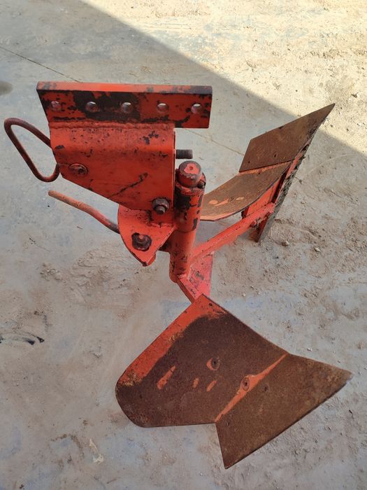 Charrua para motocultivador