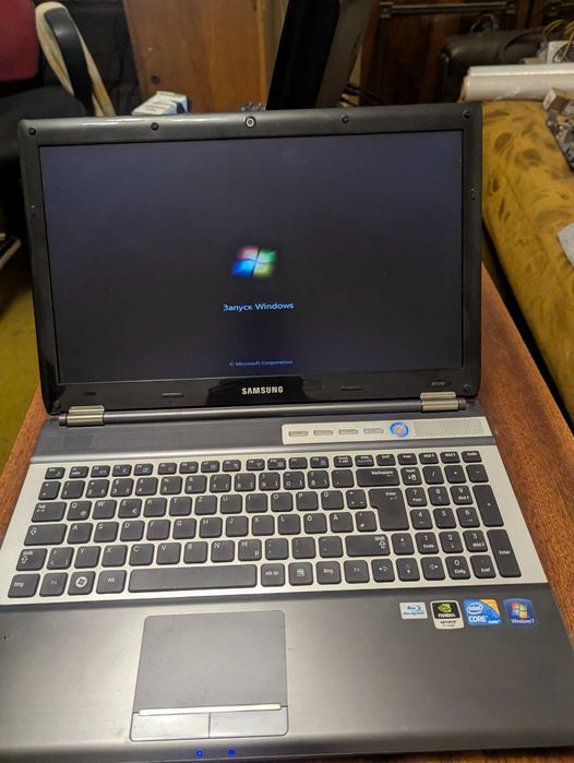 Ноутбук Samsung RF510