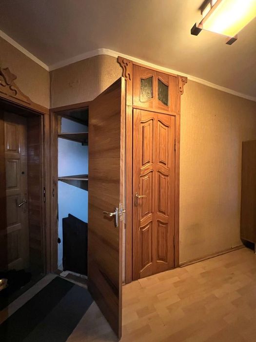 Продаж 3к квартири з якісним ремонтом неподалік центру міста