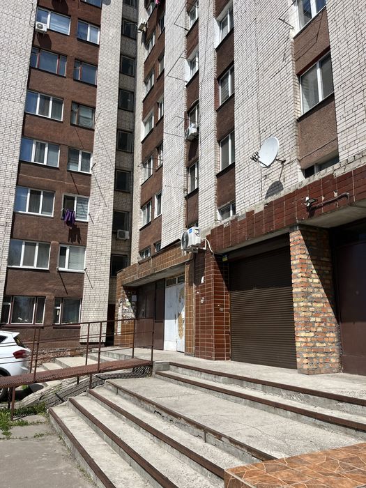 Оренда 83м2 вул.Надпільна-Сінна, потужність 380,центральне опал