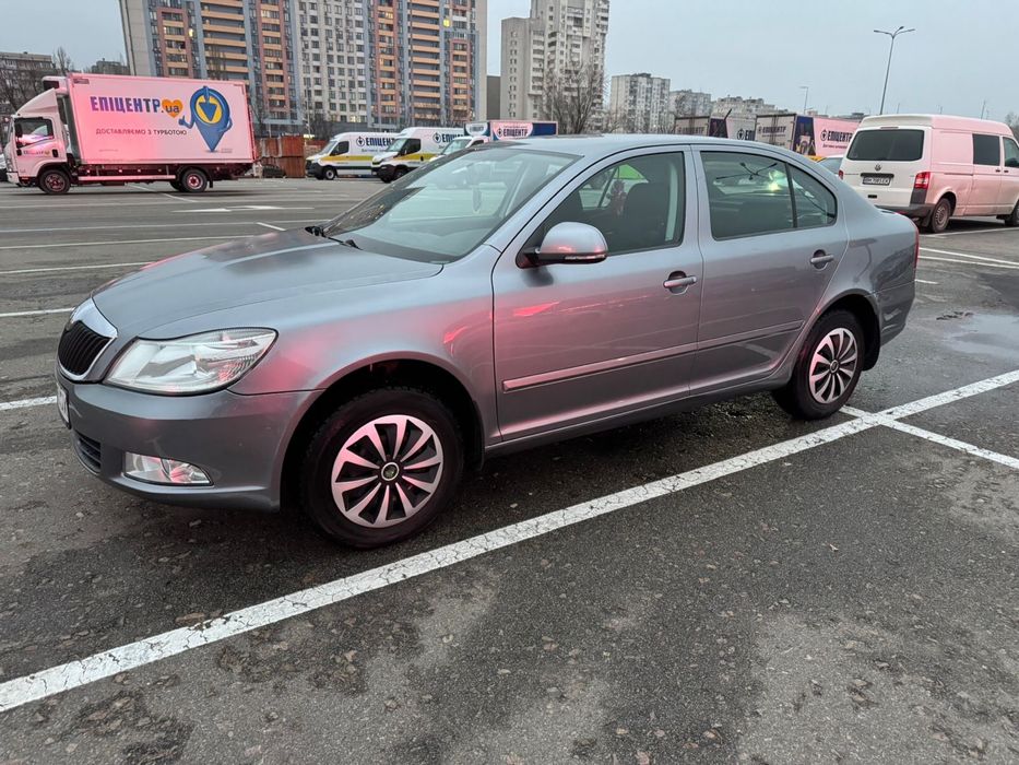 Продам skoda octavia А5 1.8 бензин  2011 року