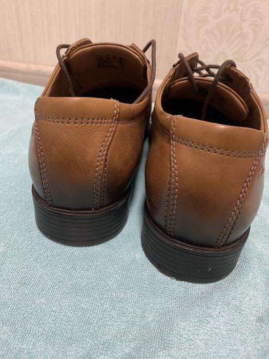 Продам кожаные мужские туфли 42 размер