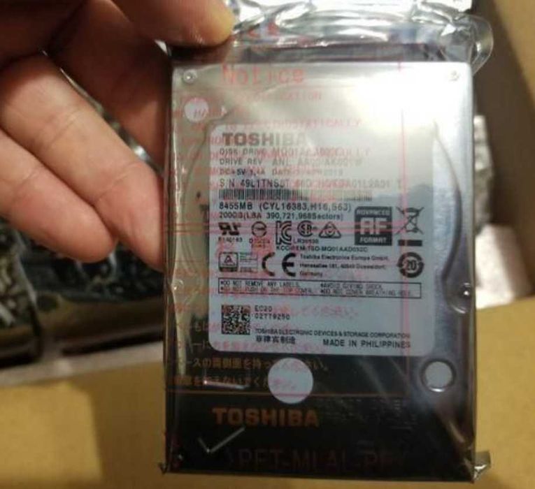 Жорсткий диск для ноутбука (HDD) Toshiba 200 ГБ ,розмер 2.5
