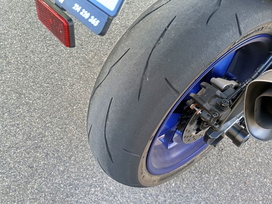 Vendo Yamaha YZF -R1