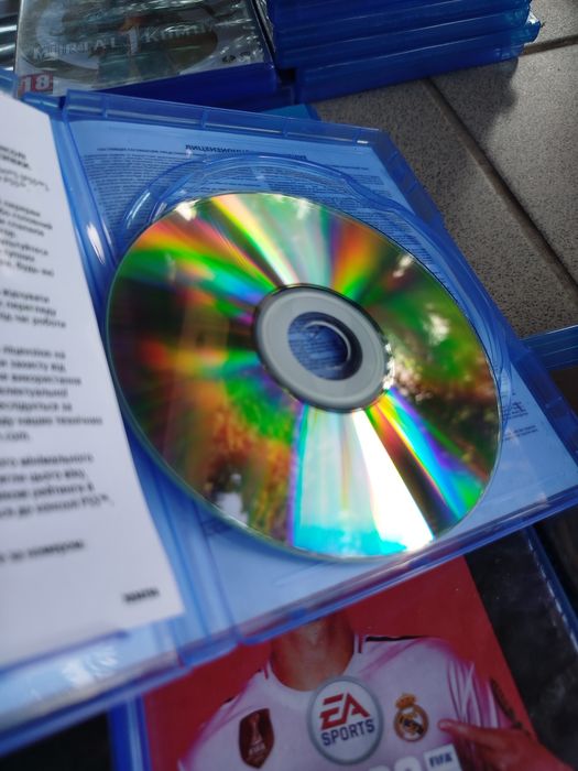 Сувенирные диски PS4 / PS5: Комплект 42 бокса (51 диск) — Для коллекции / Полок