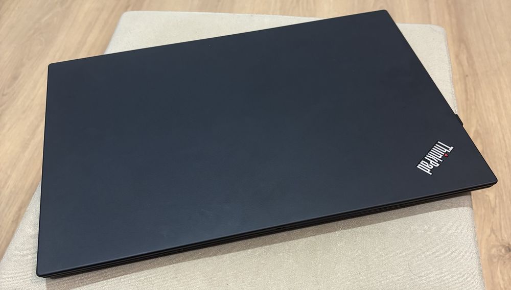 Lenovo ThinkPad T590