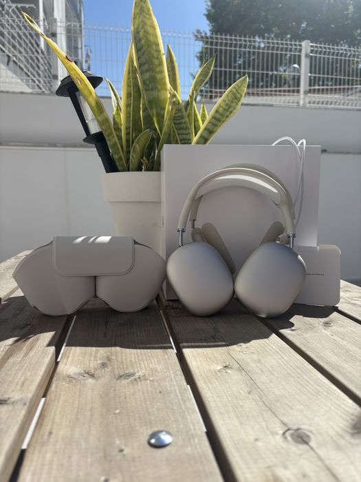 AirPods Max branco/prata com caixa e acessórios