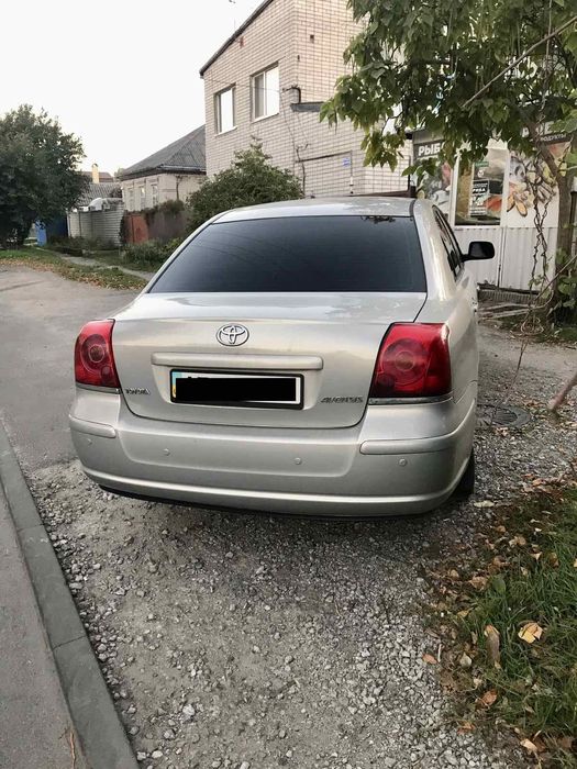 Продам Тойота Авенсис 2004 года.