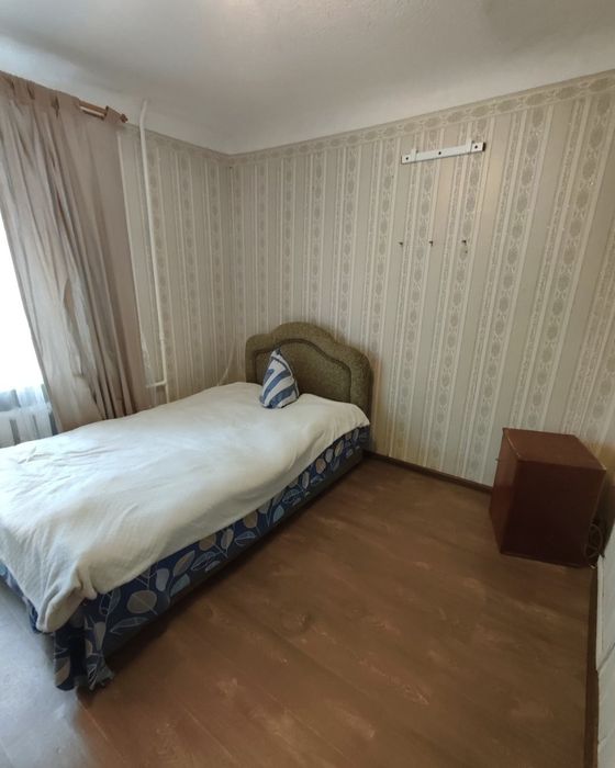 Продам кімнату в гуртожитку на пр. Шевченка.