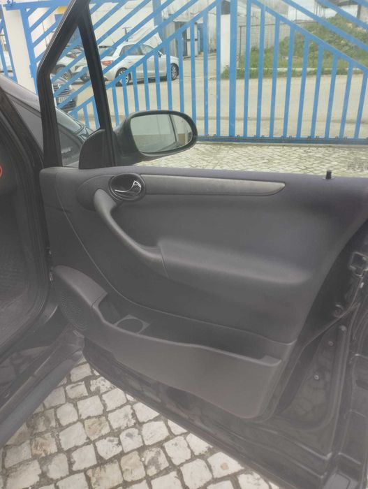 Mercedes A140 caixa automática