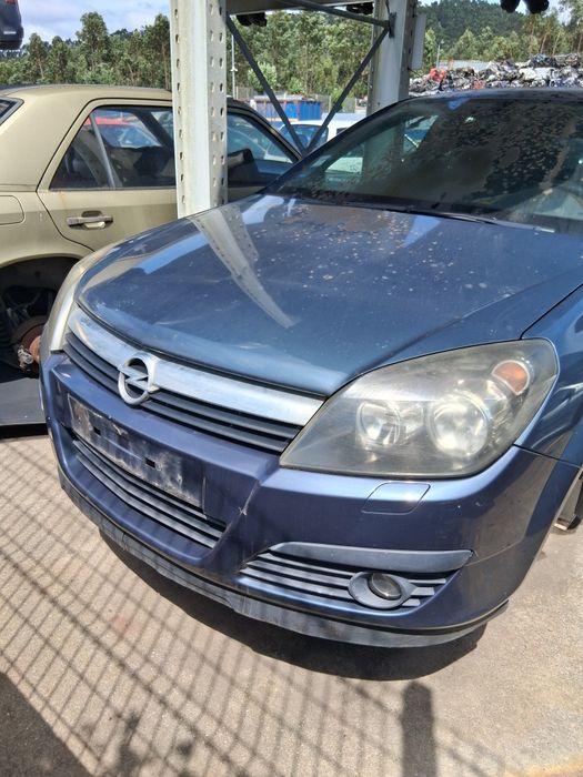 Opel Astra H 5P para peças