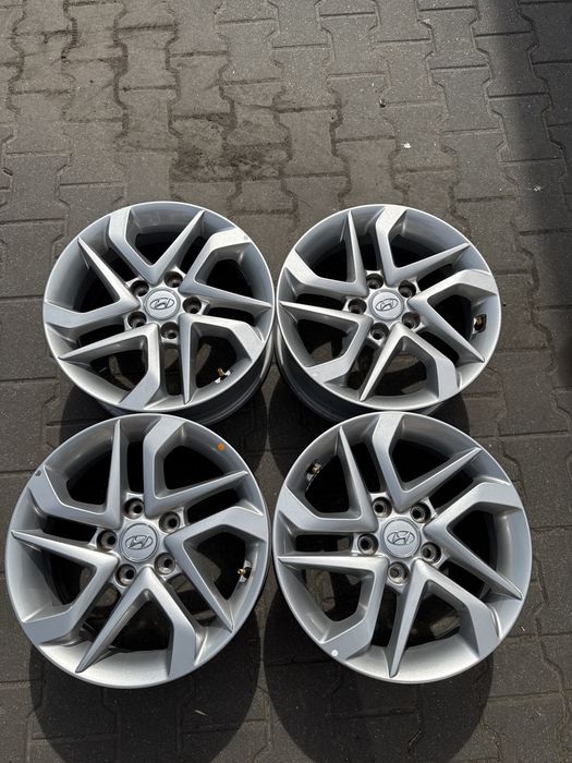 Felgi aluminiowe 16 cali 5x114,3 6,5J et 45 Hyundai Tucson