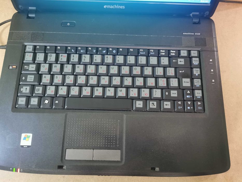 Ноутбук Acer eMachines E520  Intel  T5750  2.0GHz/2Gb/ SSD 128Gb