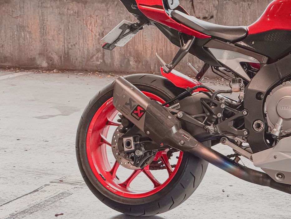 Yamaha R-1 YZF Akrapovic Titanium