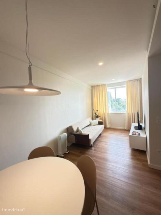Apartamento com 2 quartos - localizado em Cedofeita Porto