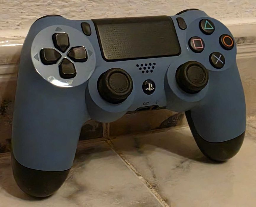 PS4 Edição Uncharted (Excelente Estado e 100% Funcional)