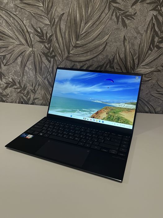 Asus Zen Book UX425E