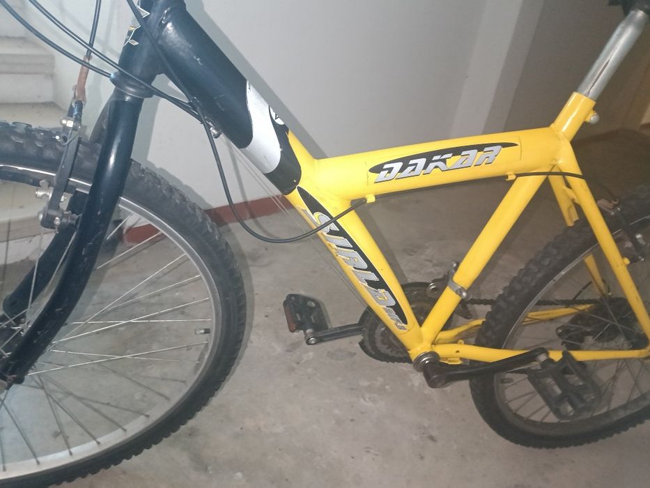 60€ bicicleta roda 26 pegar e andar
