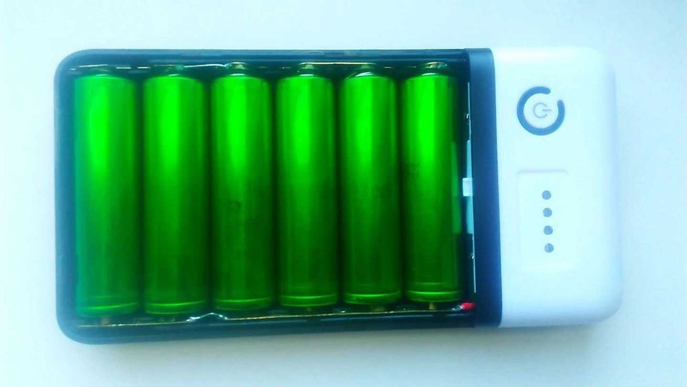 POWERBANK(Повербанк) 6x18650 5V/20000mAh USB + Выход 12V DC 5.5/2.5м