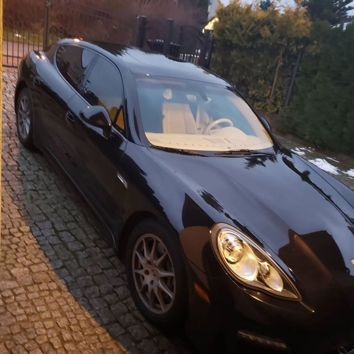 Porsche Panamera Idealny stan ,samochod bardzo malo uzywany, garazowany.
