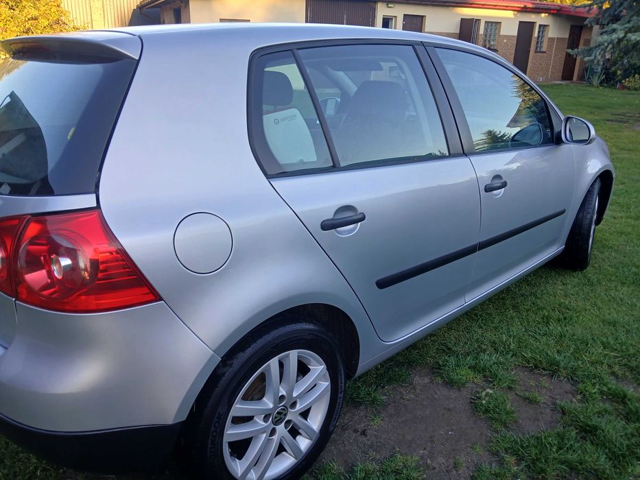 Sprzedam volkswagen golf 5