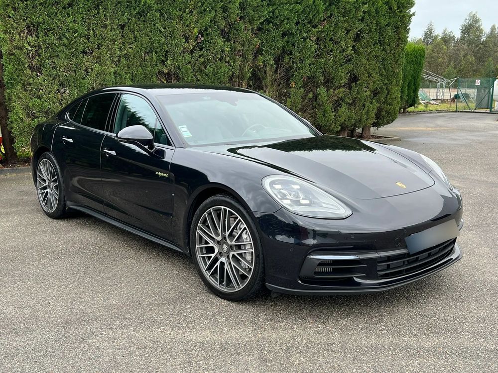 Porsche Panamera 4 E-Hybrid