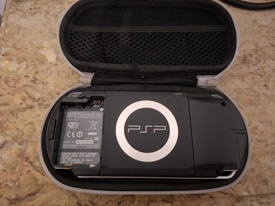 PSP 1004 Desbloqueada + Capa de Proteção