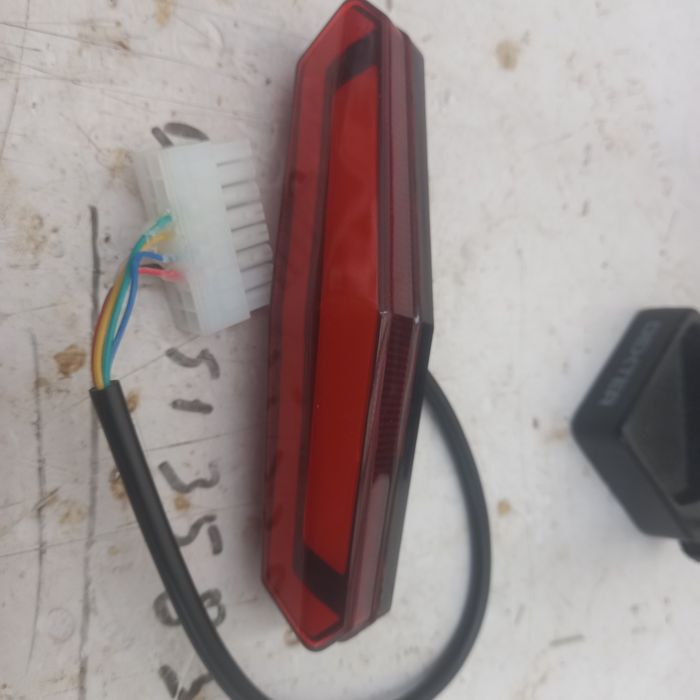 Luz traseira kukirin g4
