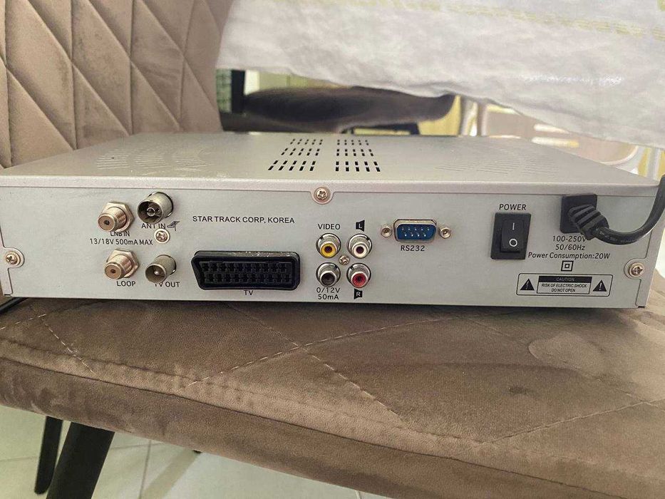 Cупутниковий ресівер StarTrack 550D SUPERPLUS