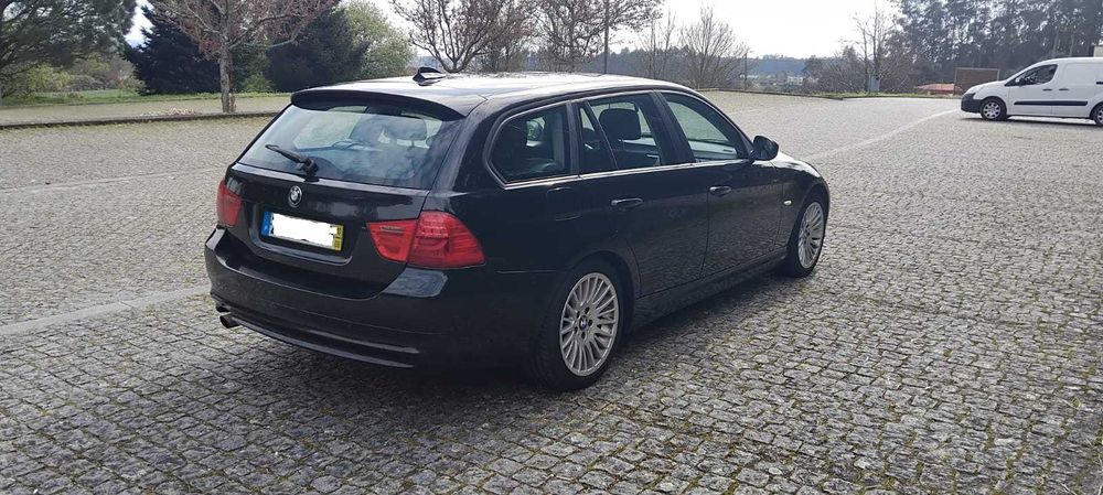 BMW 318 Touring - Diesel - Ano 2010 - Nacional