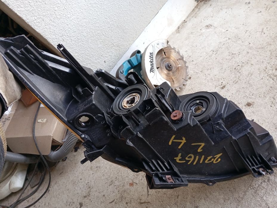 Фара мазда 3 америка сша