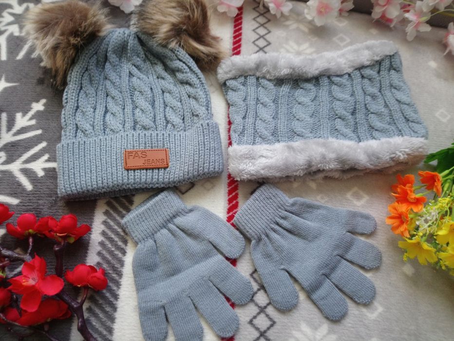 Dziecięcy komplet jesienno zimowy 1,5-4lat nowy czapka komin rekawice