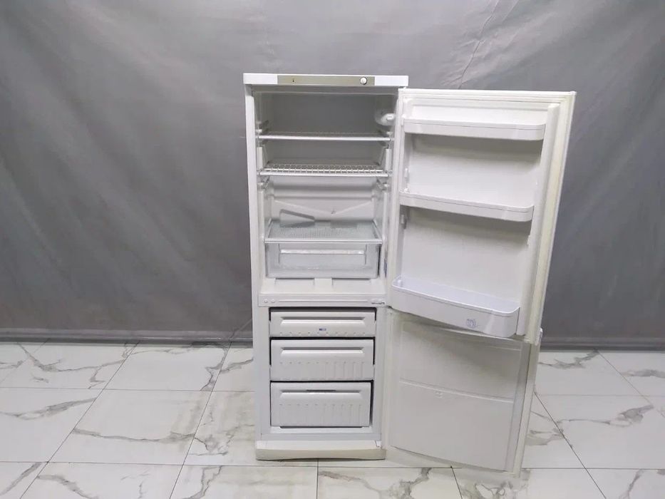 Продам холодильник Indesit SB165D Доставка