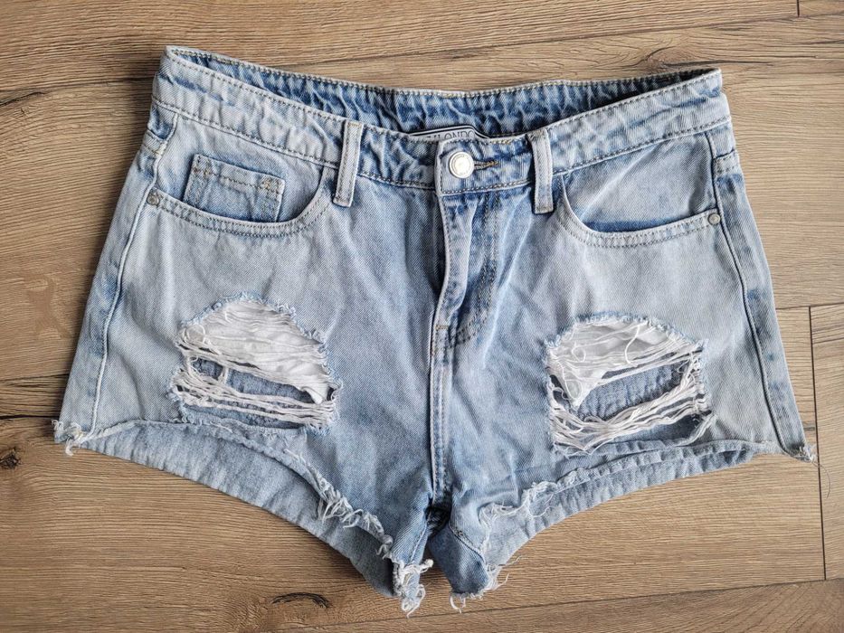 Jasne Jeansowe spodenki r.M