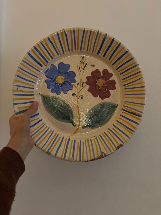 Traditional Ceramic Plate + 1970s Tile437155653391503361