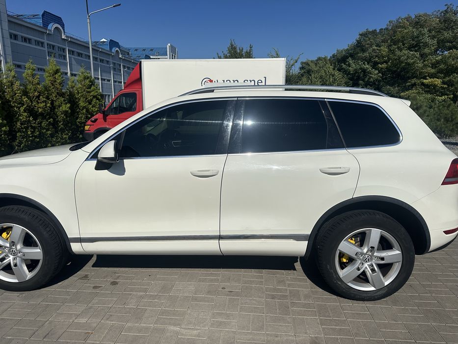 Volkswagen Touareg 2010 VIN WVGFF9BP2BD003741 фото оголошення 8 з 9