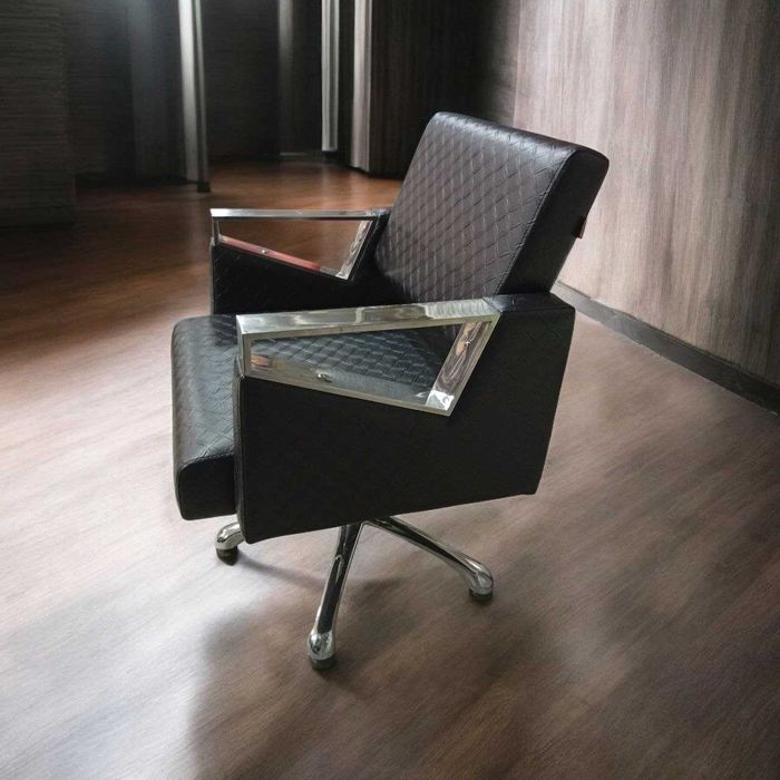 Перетяжка і ремонт перукарського обладнання