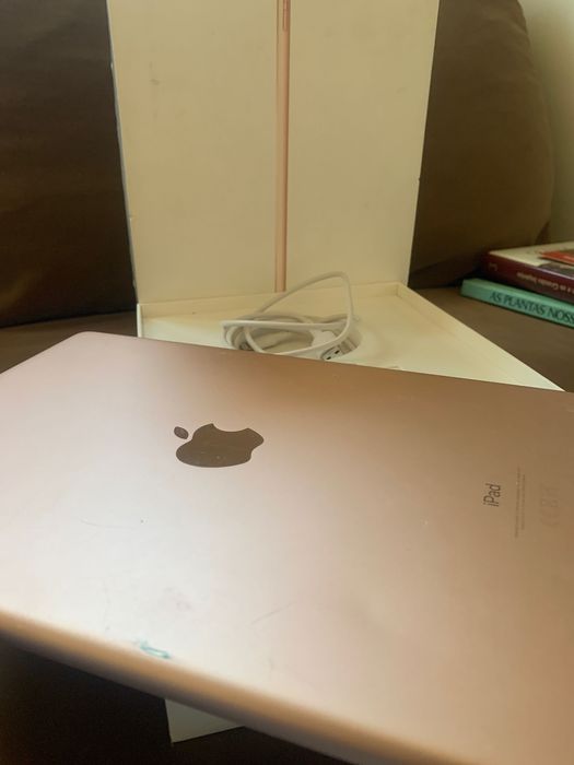 iPad (7th Generation) Wi-Fi 32GB Gold