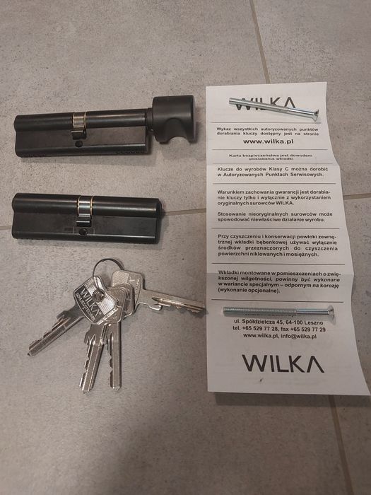 Wkładki Wilka czarne typ 1400A i 1405A o wymiarach 50/50
