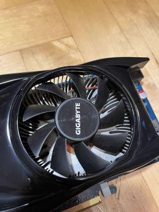 Karta graficzna Gigabyte AMD Radeon HD 5770 GPU 1GB