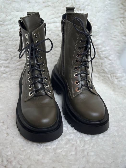 Жіночі зимові черевики з натуральної шкіри