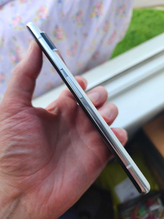 Google Pixel 6 Pro 12/256GB Neverlock 6,7" LTPO OLED 3120x1440 120 Гц