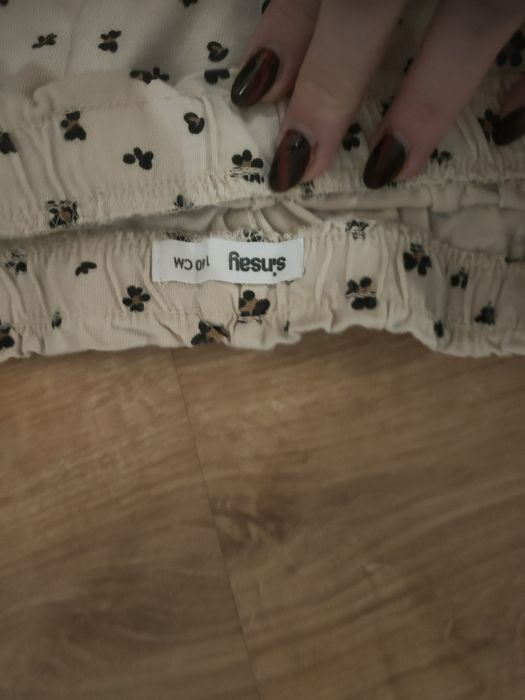 Krótkie spodenki dziewczęce 140