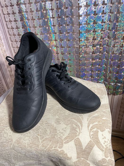 Продам чоловічі туфлі