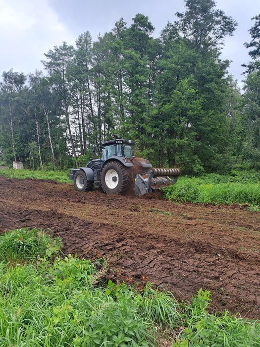Usługi mulczerem wgłębnym wycinka drzew