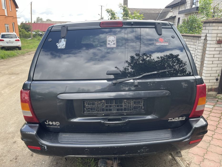 Заднє скло в ляду джип гранд чирокі wj, скло jeep grand cherokee wj