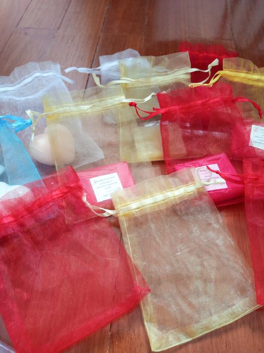 Sacos organza e brindes