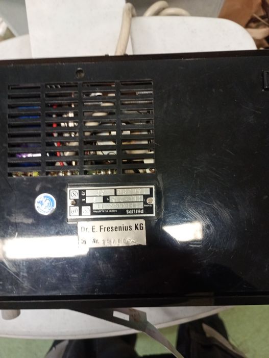 Stary dyktafon stacjonarny Philips 86