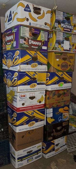 Продам банановые ящики, пластиковые ящики, картонные коробки б/у