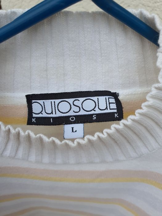 Półgolf sweterek pastelowy Quiosque rozm. S z krótkim rękawem w paski